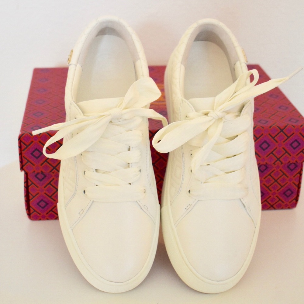 🎉FLASH SALE🎉 TORY BURCH QUILTED LEATHER SNEAKERS - Picture 3 of 6